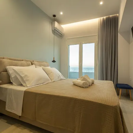 Apartment On The Waves *