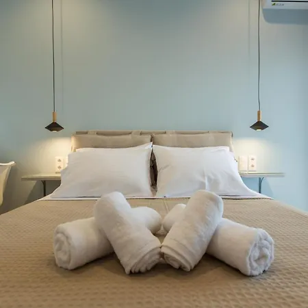 On The Waves * Corinth