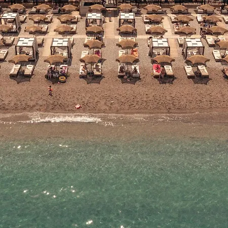 On The Waves Apartment Corinth